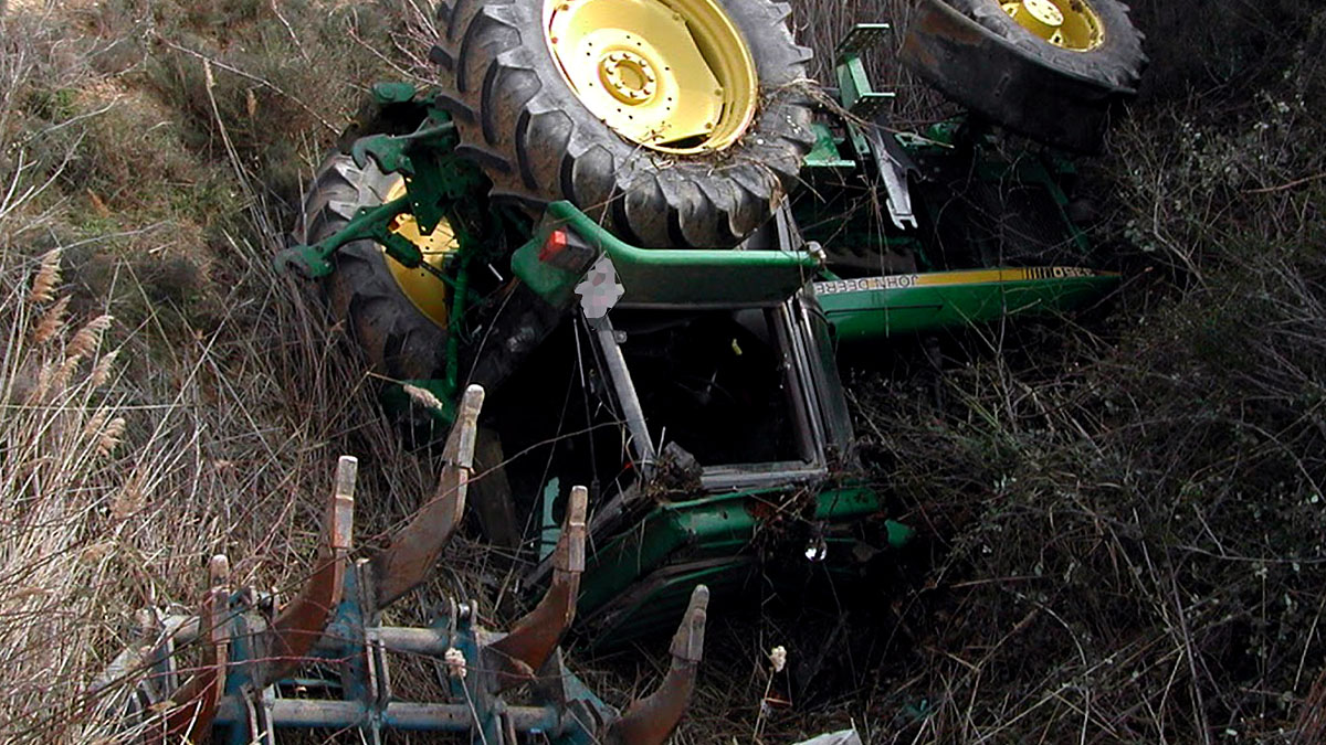  agricultor fallecido volcar tractor Granada